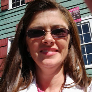 Meet your Posher, Tina